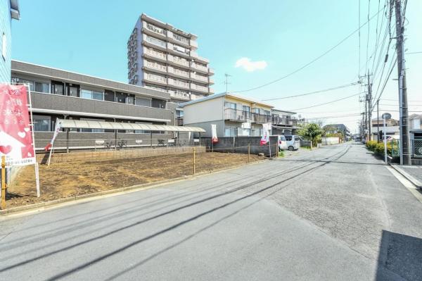 【自由設計・セミオーダー住宅対応】グランシア飯能栄町 前面道路含む現地写真