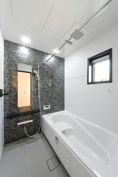 【価格変更／住協新所沢支店の現地販売会開催中】入間市扇台6丁目 新築分譲住宅 浴室