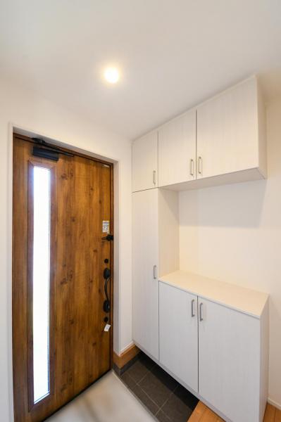 【価格変更／住協新所沢支店の現地販売会開催中】入間市扇台6丁目 新築分譲住宅 玄関