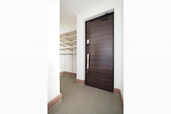 狭山市狭山台４丁目　新築一戸建て 玄関