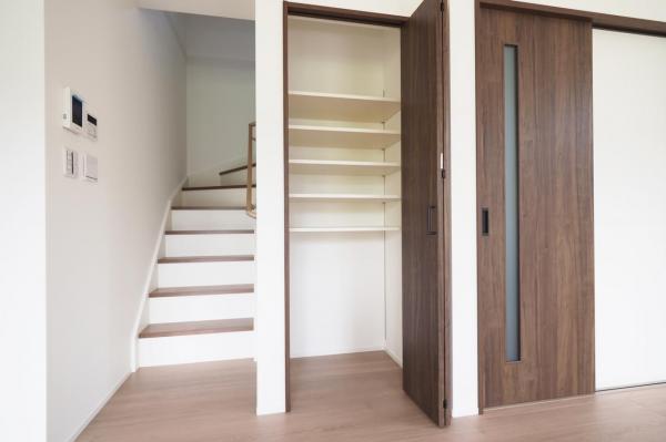 狭山市狭山台４丁目　新築一戸建て 収納