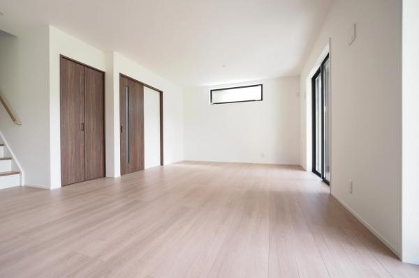 狭山市狭山台４丁目　新築一戸建て リビングダイニング