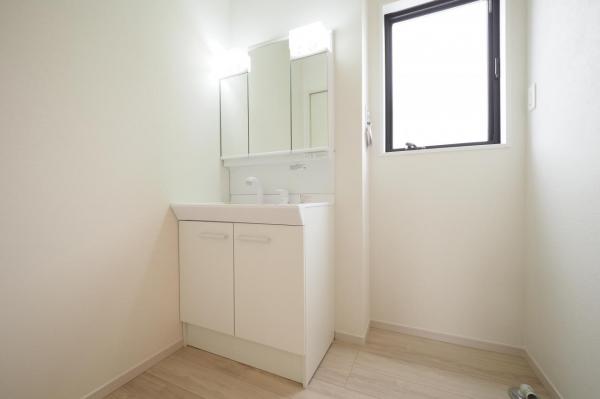 狭山市柏原　新築一戸建て 洗面化粧台