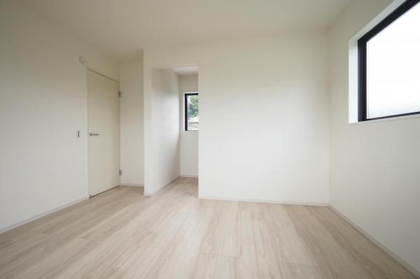 狭山市柏原　新築一戸建て 洋室