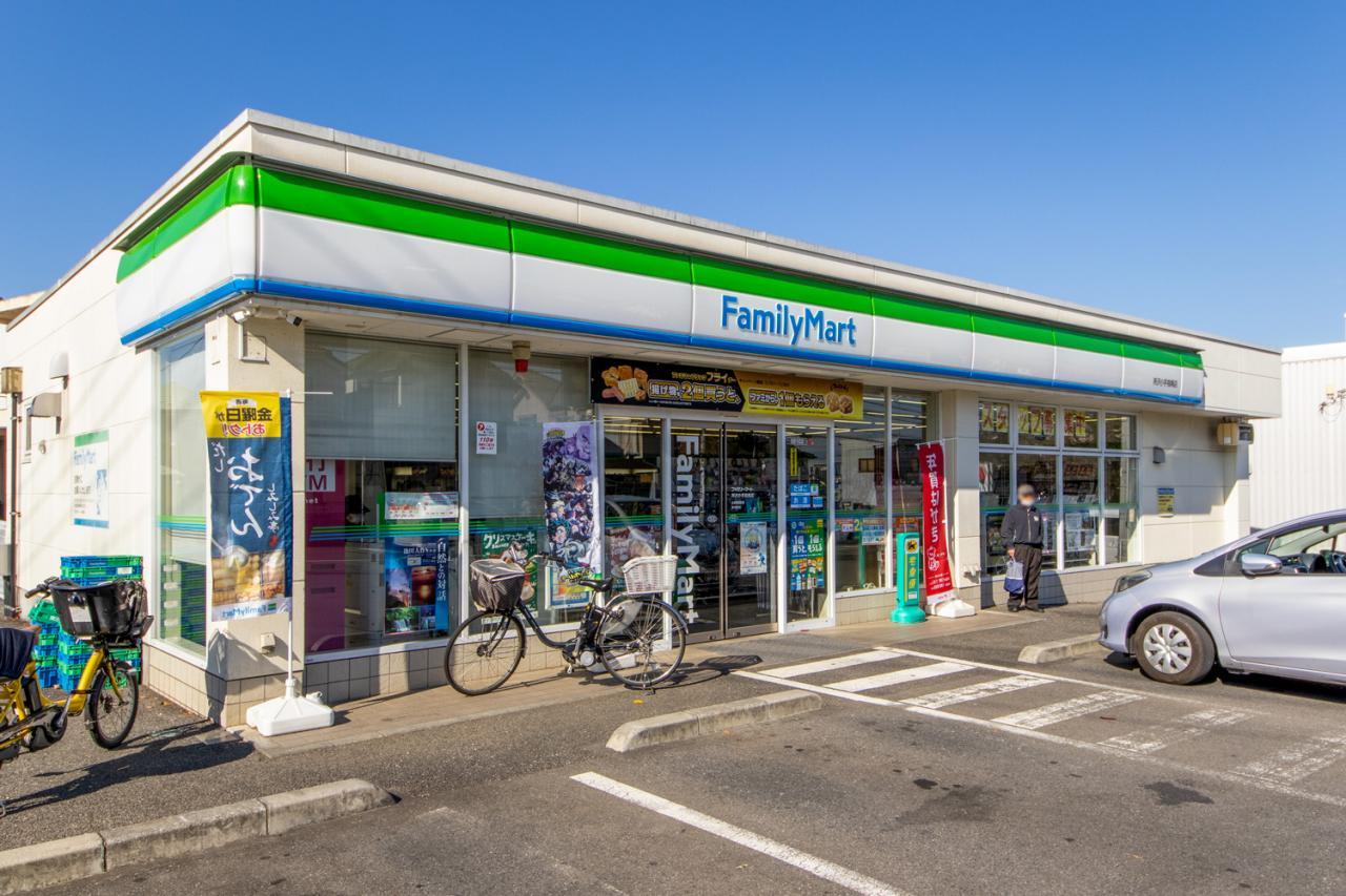 ファミリーマート 所沢小手指南店