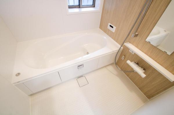 新座市栄5丁目　新築一戸建て 浴室