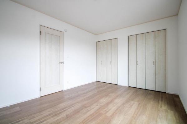 新座市栄5丁目　新築一戸建て 洋室