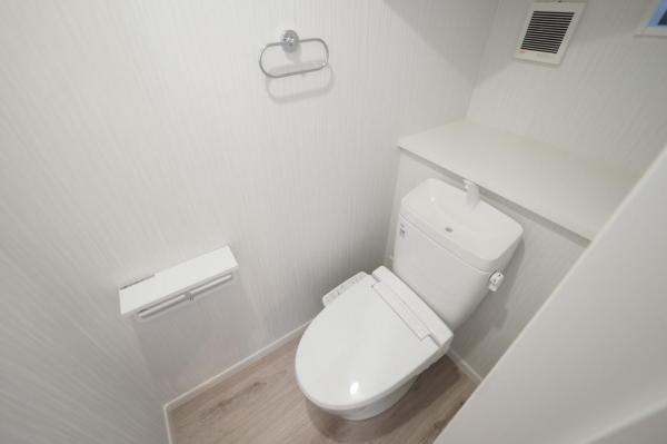 狭山市大字水野　新築一戸建て トイレ