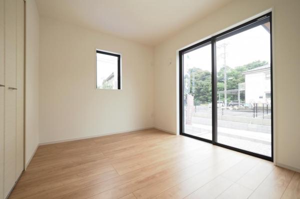 【敷地43坪超／4LDK】川越市宮元町　新築一戸建て　 洋室