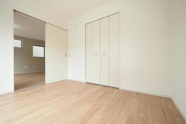 【敷地43坪超／4LDK】川越市宮元町　新築一戸建て　 洋室