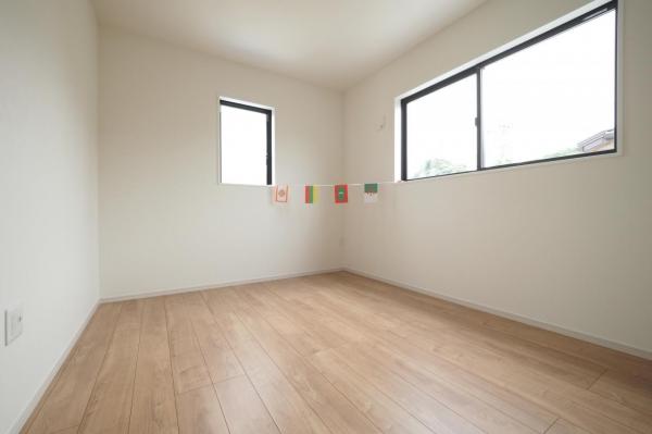 【敷地43坪超／4LDK】川越市宮元町　新築一戸建て　 洋室