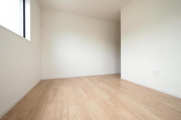 【敷地43坪超／4LDK】川越市宮元町　新築一戸建て　 洋室