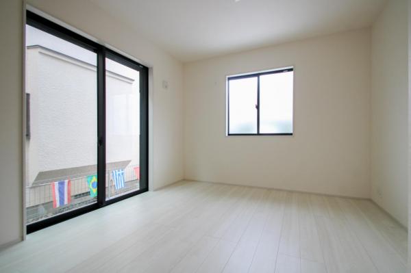 【見学予約受付中♪／収納空間充実】小平市仲町　新築一戸建て リビングダイニング