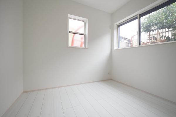 【柳瀬川駅徒歩5分圏内】志木市柏町6丁目　新築一戸建て 洋室