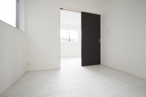 【柳瀬川駅徒歩5分圏内】志木市柏町6丁目　新築一戸建て 寝室