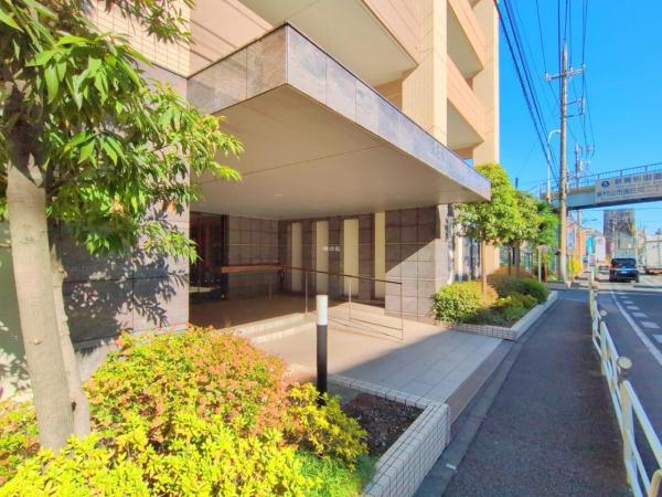 レクシオ東村山ティアーズガーデン　1階 エントランス（外）