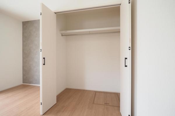 志木市柏町3丁目　新築一戸建て 収納