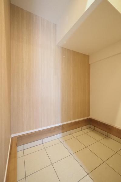 志木市柏町3丁目　新築一戸建て 玄関