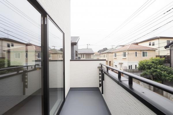 志木市柏町3丁目　新築一戸建て バルコニー