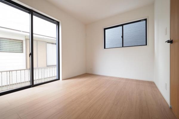 志木市柏町3丁目　新築一戸建て 収納