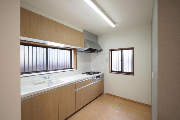 日高市新堀　中古一戸建て キッチン