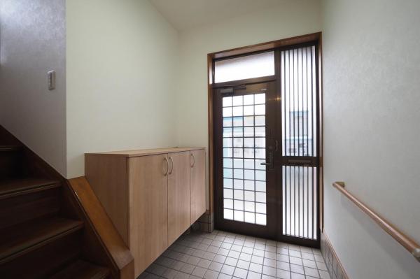 日高市新堀　中古一戸建て 玄関