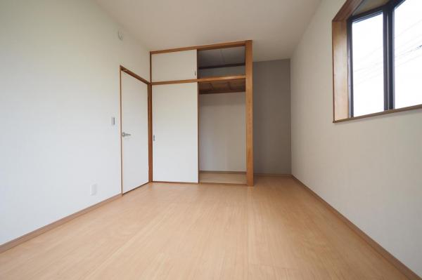 日高市新堀　中古一戸建て 洋室