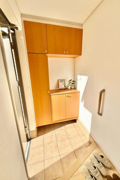 【８月おすすめ物件】東松山市松風台　中古 玄関