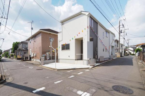 ふじみ野市上ノ原1丁目　新築一戸建て 前面道路含む現地写真