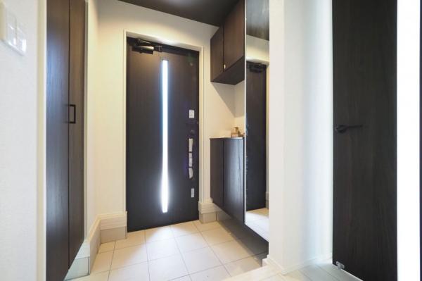 川越市小仙波2丁目　新築一戸建て 玄関