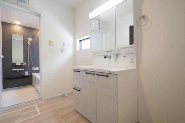 川越市小仙波2丁目　新築一戸建て 洗面化粧台