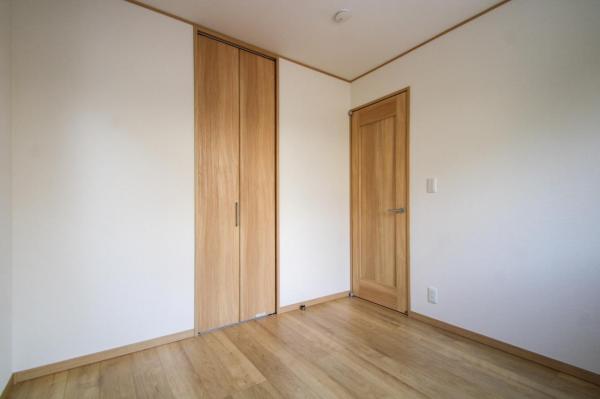 【見学予約受付中♪／全室2面採光】小平市上水新町3丁目　新築一戸建て 洋室