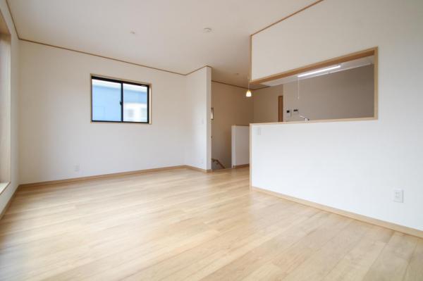 【見学予約受付中♪／全室2面採光】小平市上水新町3丁目　新築一戸建て リビングダイニング