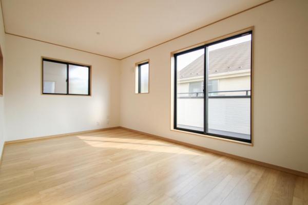 【見学予約受付中♪／全室2面採光】小平市上水新町3丁目　新築一戸建て リビングダイニング