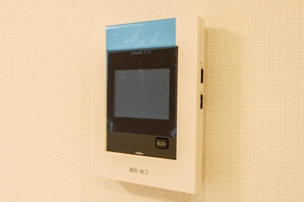 セザール上井草　1階 TVモニター付きインターフォン