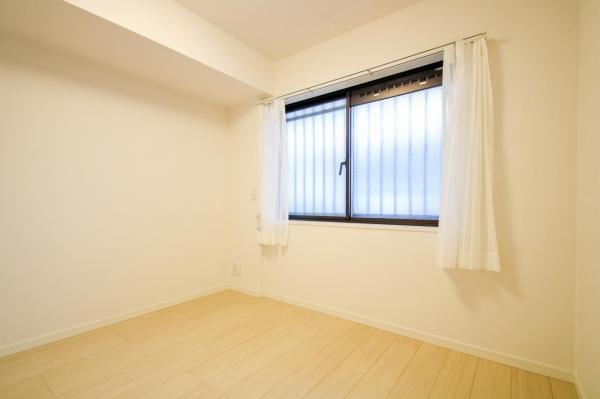 セザール上井草　1階 洋室