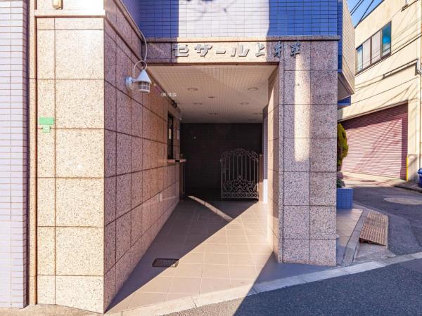 セザール上井草　1階 エントランス（外）