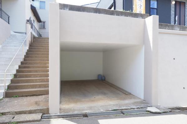 【IoT搭載スマートハウス】狭山市中央1丁目　新築一戸建て 駐車場