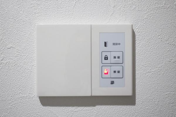 新座市野火止1丁目　新築一戸建て 玄関