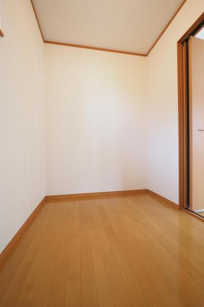 所沢市向陽町　中古一戸建て ウォークインクローゼット