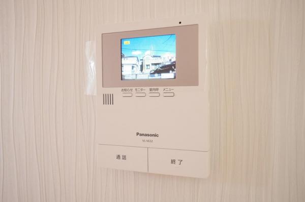 所沢市向陽町　中古一戸建て TVモニター付きインターフォン