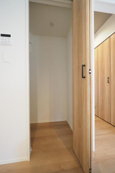 所沢市上新井2丁目　新築一戸建て 収納