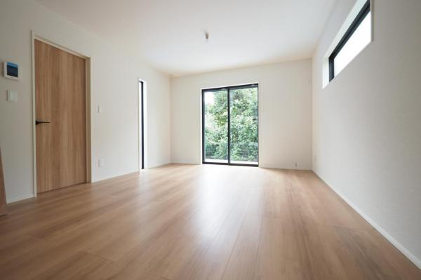 所沢市上新井2丁目　新築一戸建て リビング