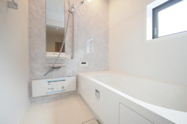 所沢市上新井2丁目　新築一戸建て 浴室