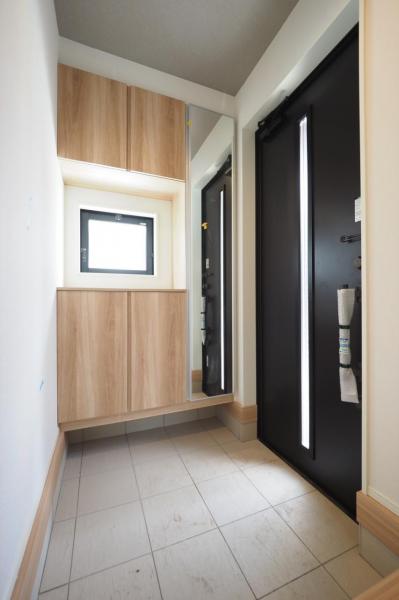 所沢市上新井2丁目　新築一戸建て 玄関
