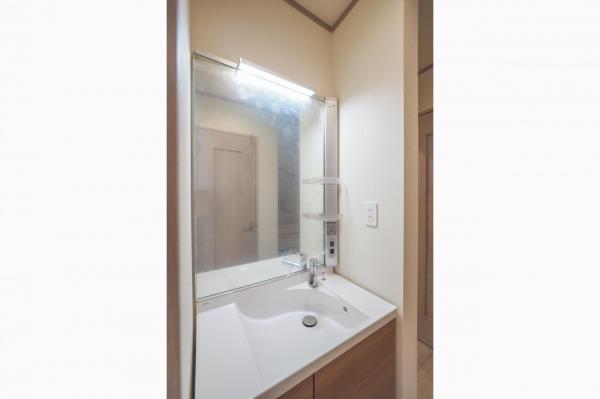 狭山市中央1丁目　新築一戸建て 洗面化粧台