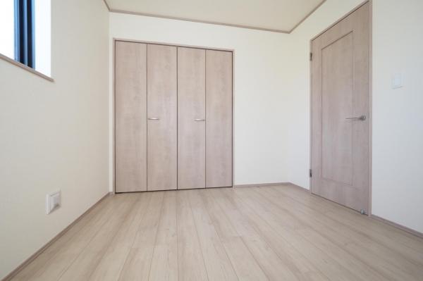 狭山市中央1丁目　新築一戸建て 洋室