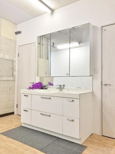 グローバル飯能ビル 