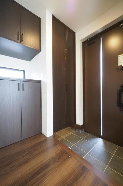 日高市原宿　新築戸建 玄関