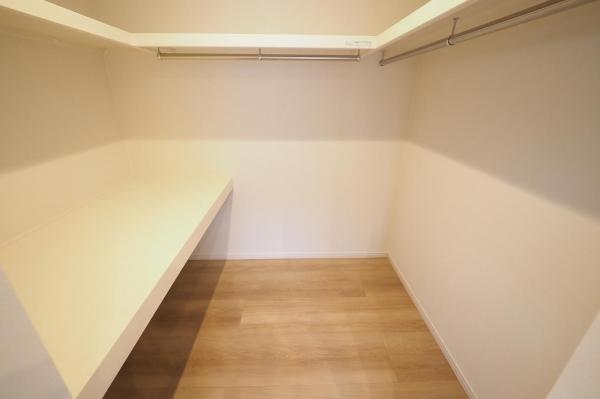 日高市原宿　新築戸建 ウォークインクローゼット